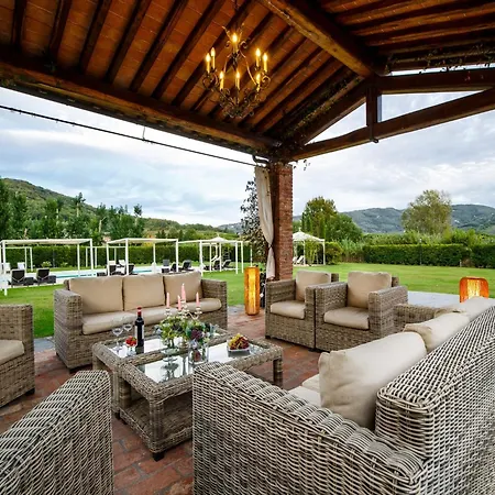 빌라 Fenced In The Heart Of Tuscany *