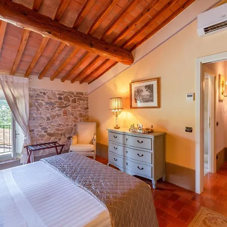 Fenced In The Heart Of Tuscany * 피에베아니에볼레