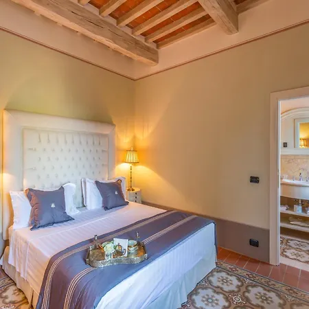 빌라 Fenced In The Heart Of Tuscany