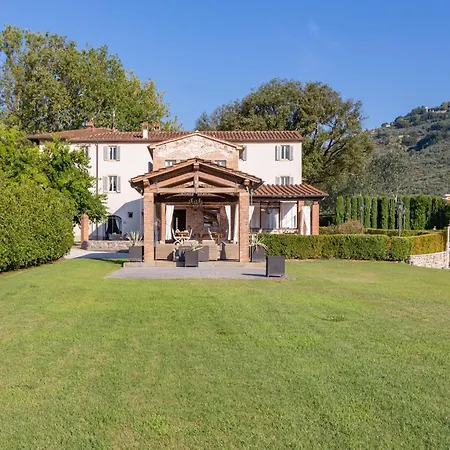 Fenced In The Heart Of Tuscany * Pieve a Nievole