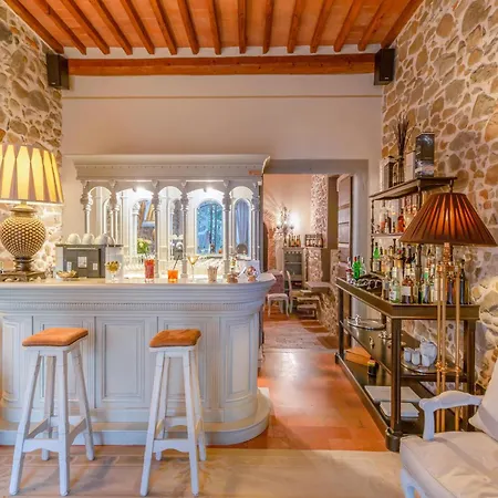 빌라 Fenced In The Heart Of Tuscany *