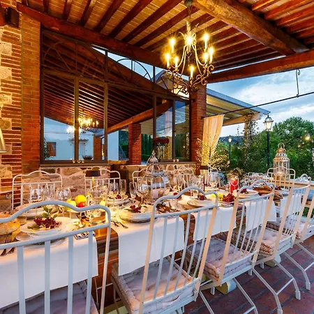 Fenced In The Heart Of Tuscany 빌라 피에베아니에볼레